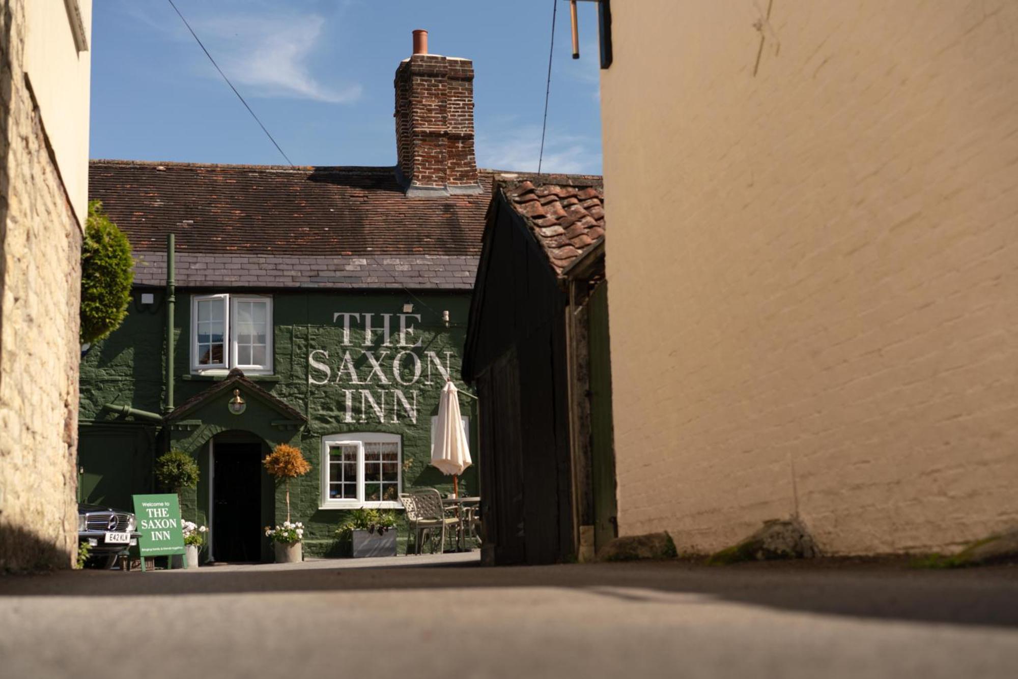 The Saxon Inn Child Okeford Εξωτερικό φωτογραφία